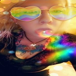 Meet your Posher, Stefanie